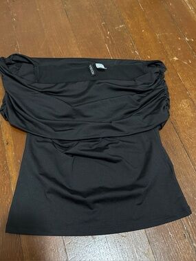 H&M Divided Black Shoulder Shirt - Classic Black